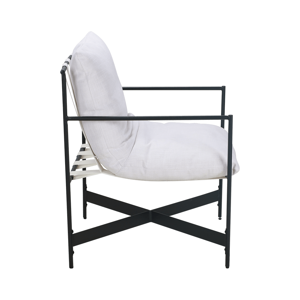 เก้าอี้รับประทานอาหารไม้สีขาว